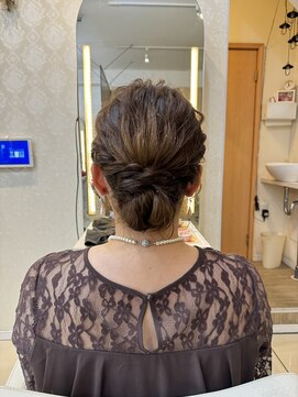 フレア(FLAiR) お呼ばれパーティーヘアセットシニヨン