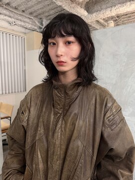 シス(sisu) fluffy perm style