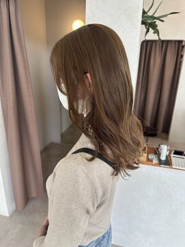 イルプロム 御厨店(illuprom.) トーンアップ ／ アッシュベージュ