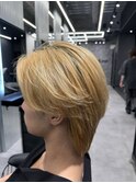 センターパートウルフ