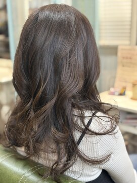 ゆるっと柔らかいナチュラルロング