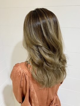 アルクバイネオリーブ 荻窪店(arc by neolive) ハイライト×バレイヤージュミディアム☆荻窪 arc by neolive