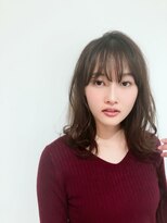 ループス(Roops)&nbsp;大人のくびれ外ハネ風ミディ