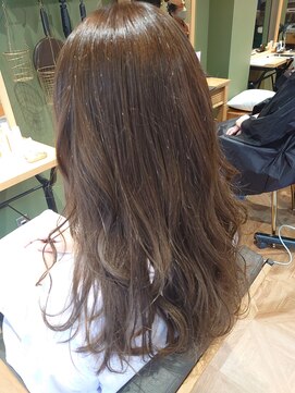 ソルト(Salt) ロングゆる巻き