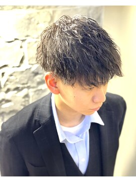 ミリオンバックス 上野(Million Bucks) 2ブロックマッシュツイストスパイラルパーマ<理容室>