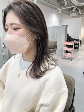 キュエム(Cuem) 【Cuem春日】ハイライトバイカラーパールミルクティーロブ