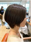 ショートボブ