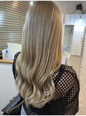 ハイトーンベージュ