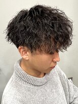 スナッグルサロン(SNUGGLE SALON)&nbsp;ツイストスパイラルパーマ波巻きツーブロックマッシュ前髪メンズ