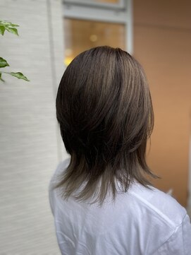 ピア(Pia) ウルフカット