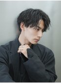 学生向けツイストスパイラルセンターパート 黒髪