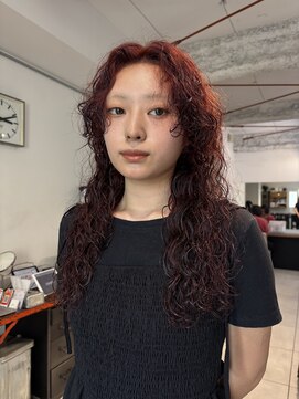 ナループロアツム(Nalu pu loa Tsum) ウルフパーマ/ハードパーマ/レイヤーパーマ