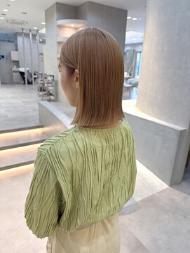 ヴィサージュアクト(VISAGE a.c.t) 【切りっぱなしボブ × 透明感ベージュ】