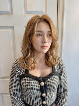 アロマヘアルーム 横浜店(AROMA hair room) 大人ガーリー/似合わせカット/髪質改善/ブリーチ/韓国/艶髪/横浜