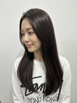 ヘアースタジオ ゼン カロン(Hair studio Zen kalon) ストレート/セミロングレイヤー/ダークアッシュ/艶髪/ツヤ髪