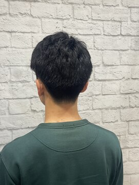 グレイスフル バーバープラチナム 六本木店(Graceful Barber platinum) ツーブロック/パーマ