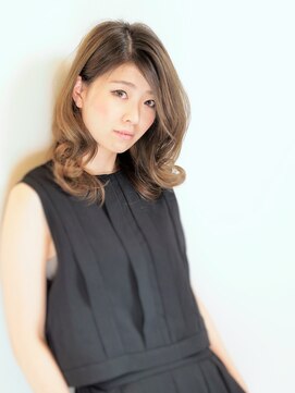 リッチェル(Richell) 大人ミディアムレイヤースタイル