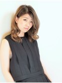 大人ミディアムレイヤースタイル