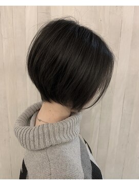 リアンバイアリュール(Lian by Allure) 《Lian by Allure》小田桐 潤 人気くびれショート