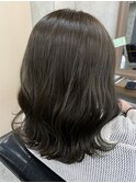 カーキブラウン × 波巻き