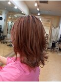 ピンクベージュ