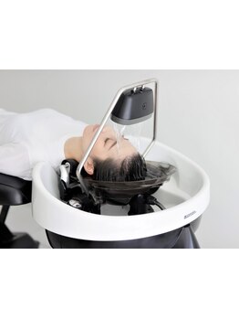 ”炭酸スパ”で頭皮の汚れを落とし、頭皮環境を整えます！毎日のお疲れも吹き飛ぶ極上のヘッドスパ＊