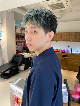 ネイロ 錦糸町(NeiRo) ツーブロックショートグリーンカラー