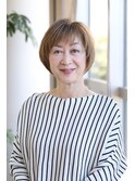 大人グレージュショートボブ
