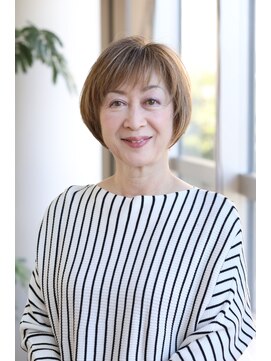 キッカ 成東店(CHICCA) 大人グレージュショートボブ