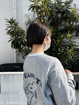 ニュイ(NUIT) オリーブベージュブリーチ無しニュアンスカラーミニボブ