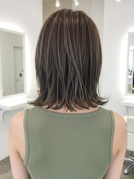 エル 新小岩(elu) 美髪/ワイドバング/レイヤーカット/くすみベージュ/新小岩駅