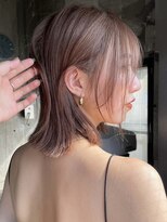 エイチ(H)&nbsp;xカット/イメチェン/ホワイトブロンド/外ハネボブ/美髪/