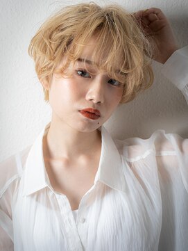 カバーヘア ブリス 戸田公園西口店(COVER HAIR bliss) 透明感ハイトーンカラー小顔フェザーショートu戸田公園10代20代