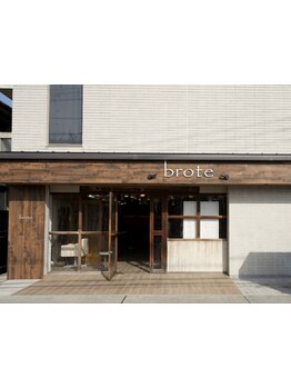 【なかもず駅徒歩8分】シェアサロンだからこそ叶う、大人女性の髪のお悩みに寄り添った施術◎