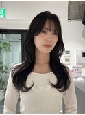 ロングレイヤーくびれヘアチョコレートブラウン前髪顔周りカット