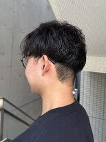 トエ(toe)&nbsp;【メンズ】くせ毛を活かした刈り上げスタイル