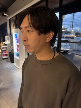 センター分けメンズヘア