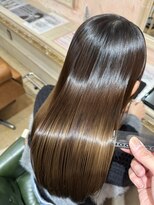 ジール(zeal)&nbsp;黒髪/クラゲヘアー/オリーブグレー/小顔/ココアベージュ/成田