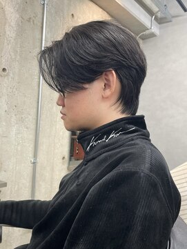 オルカ(ORCA) men's/ニュアンスパーマ/リバースセンターパート/眉毛/新宿