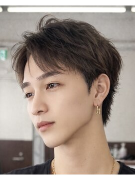 ポーチバイハニー オモテサンドウ(PORCH by HONEY omotesando) 横浜/フェザーパーマ/センターパート/コンマバンク/韓国