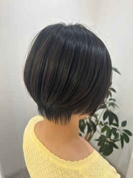 グラムヘアー(GLAM HAIR) 大人可愛いくびれショート