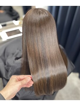 イリス 高槻店 プレミアム髪質改善縮毛矯正【高槻　縮毛矯正】