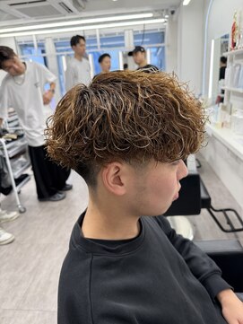 ルースト 南堀江店(ROOST) MEN’S/リバースセンターパート/ニュアンスパーマ/南堀江