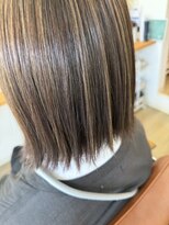 オダンゴヘアー(odango hair)&nbsp;ハイライトパツっとボブ／メテオカラー
