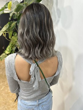 メリー オオサカ(Merly Osaka) 色落ち綺麗！くすみバレイヤージュ_dark gray ash_