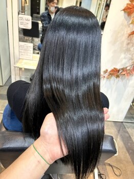 ビグディー サロン ヌーピー(BIGOUDI salon noopee)の写真/【西中島南方駅徒歩1分】クセやポヤポヤ毛が気になるあなたに☆お悩み解消の髪質改善ストレートをご提案◎