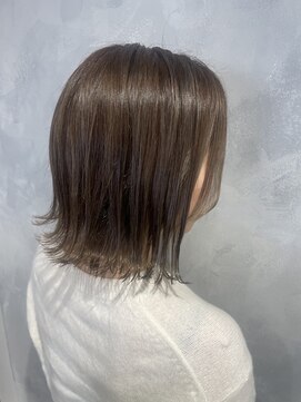 アース 亀有店(HAIR&MAKE EARTH) 外ハネヘルシーミディアムヘア