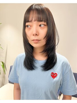 トレス(TRESS) セミロング　レイヤー　顔周り　ウルフ　原宿　表参道