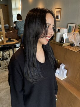 ヘアーループセラデザインワークス(Hair ruup Sela design works) ワンカールレイヤー×オリーブグレージュ