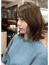 ラリカ(La Rica)&nbsp;ミディアムレイヤー！　オリーブグレージュ　赤み消しカラー